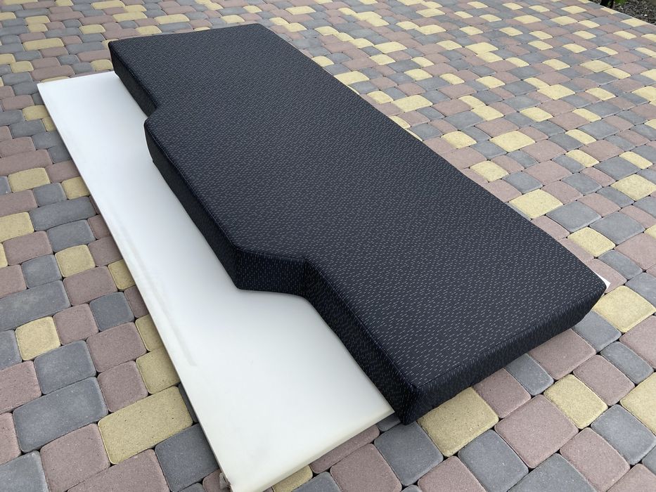 Матрас, спалка, матрац у вантажний автомобіль