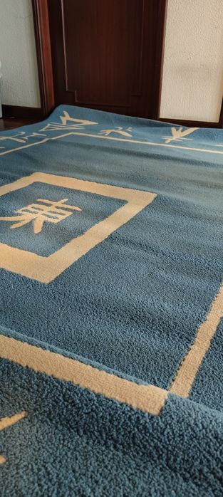 Carpete grandes dimensões