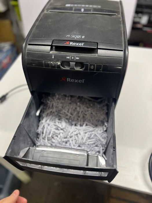 Niszczarka REXEL auto 60x