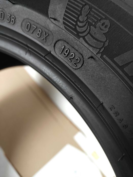 1шт R17 215 50 шина літня 22р Michelin Primacy 4+ гарний стан