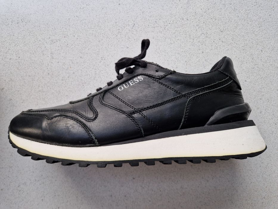 Czarne buty sneakersy Guess rozmiar 42