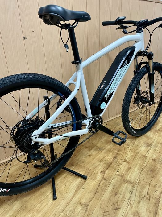 Bicicleta elétrica rockrider st100