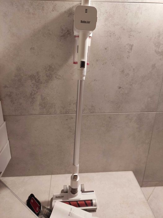 Odkurzacz bezprzewodowy Robo Jet