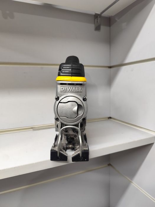 DeWal DCS 331 лобзик акумуляторний Деволт оригінал