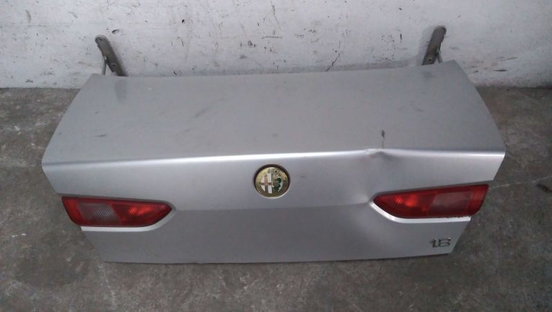 Tampa Da Mala Alfa Romeo 156 (932_)