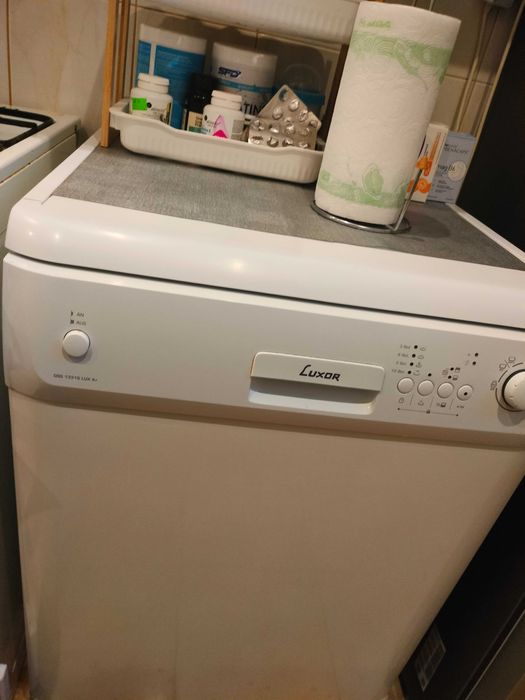 Zmywarka i kuchenka gazowa