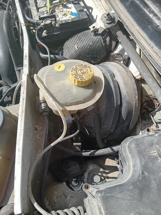 Audi a4 b6 b7 a6 c5 VW Passat b5 fl serwo servo z pompą hamulcową
