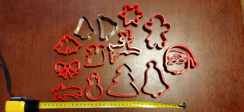 Foremki do ciastek, pierników.