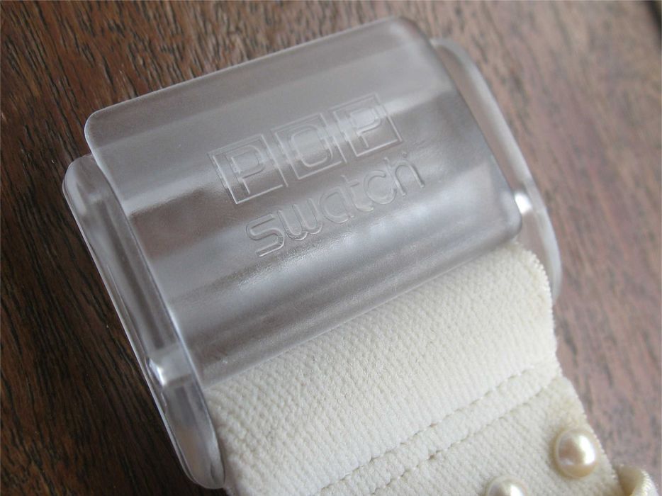 Swatch Pop Vintage - Haute Couture, Blanc De Blanc -PWBW10 4 (1 9 8 9)