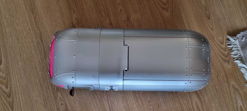 Caravana LOL surprise OMG glamper