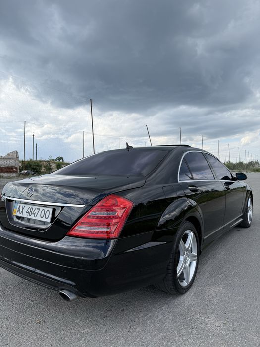 Продам Mercedes Benz  S 500 / W221