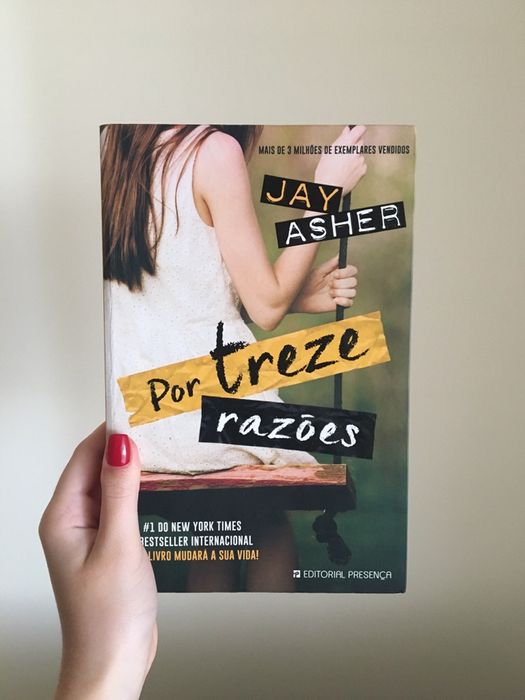 Livro “Por Treze Razões” de Jay Asher
