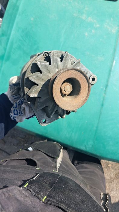 Генератор passat golf jetta vento t3 caddy 90a