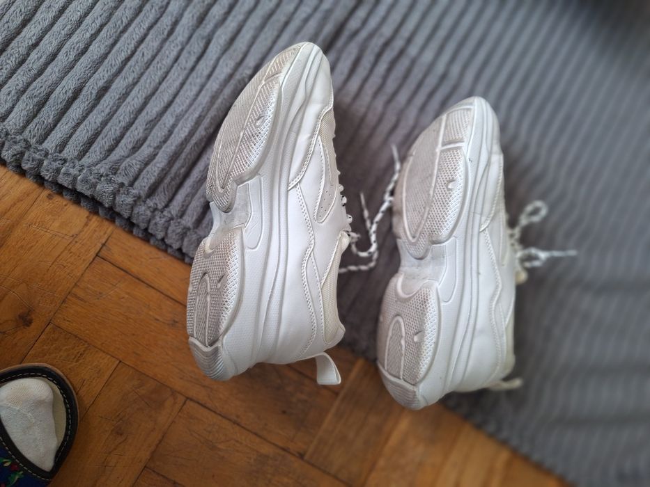 Snakersy damskie rozm 40 New Jorker