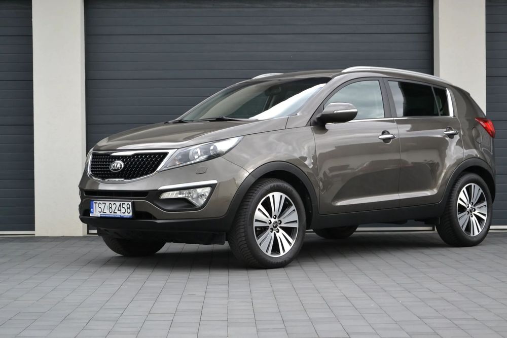 Kia Sportage UNIKAT 2.0 BENZYNA Navi Kamera Lakier Oryginalny tylko 140przebieg