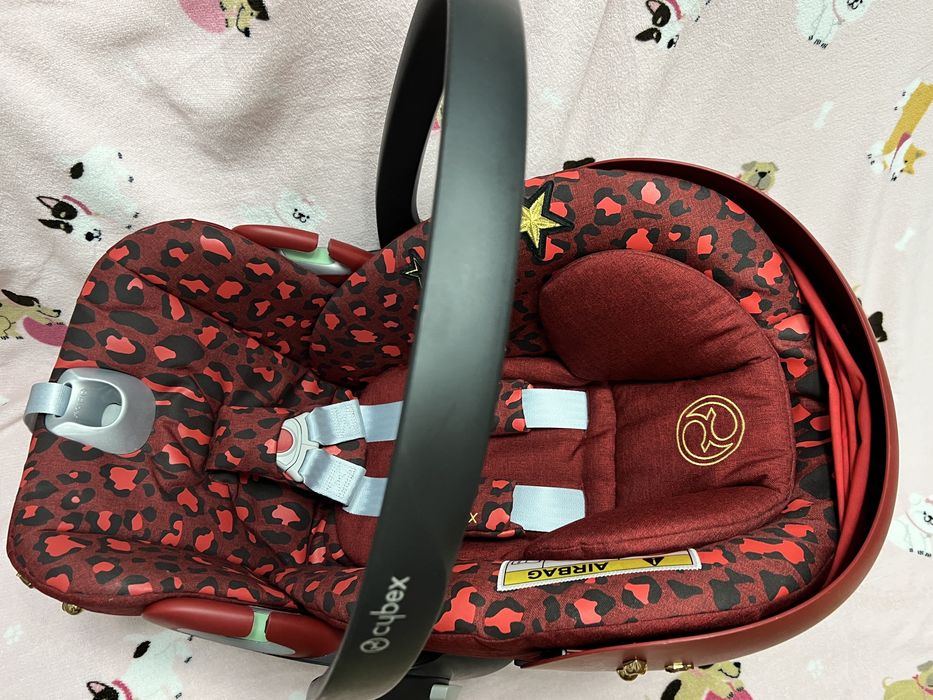 Aвтокрісло Cybex T i-Size