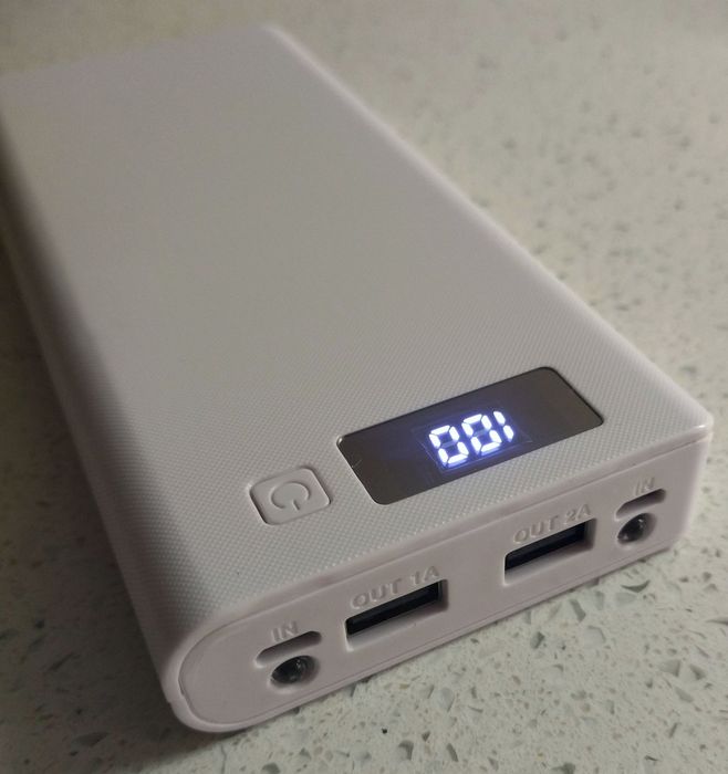 Powerbank com Grande Capacidade - Branco 17000mAH