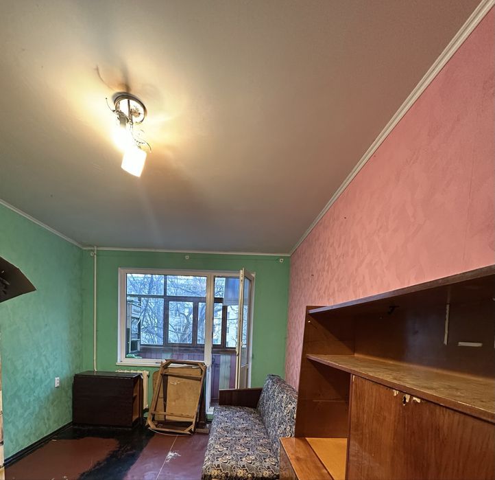 ** Продаж р-нТУРИСТ 2-КімнПРОГРАМИ вул. Захисників Укр. Окремі Кімнати