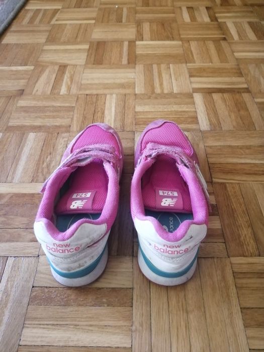 Adidasy New Balance, długość wkładki 22cm.