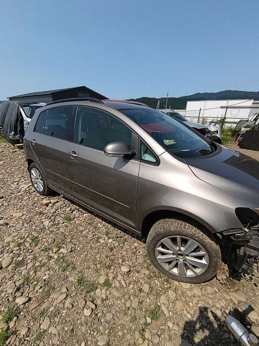 Автошрот Golf Plus Разборка запчасти Гольф Плюс запчастини шрот