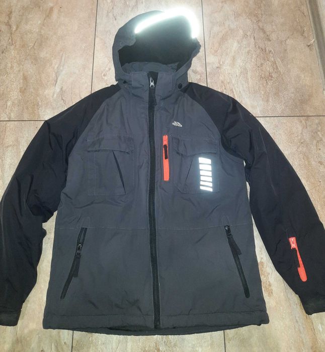 НМ куртка осінь-зима trespass 9-12 років