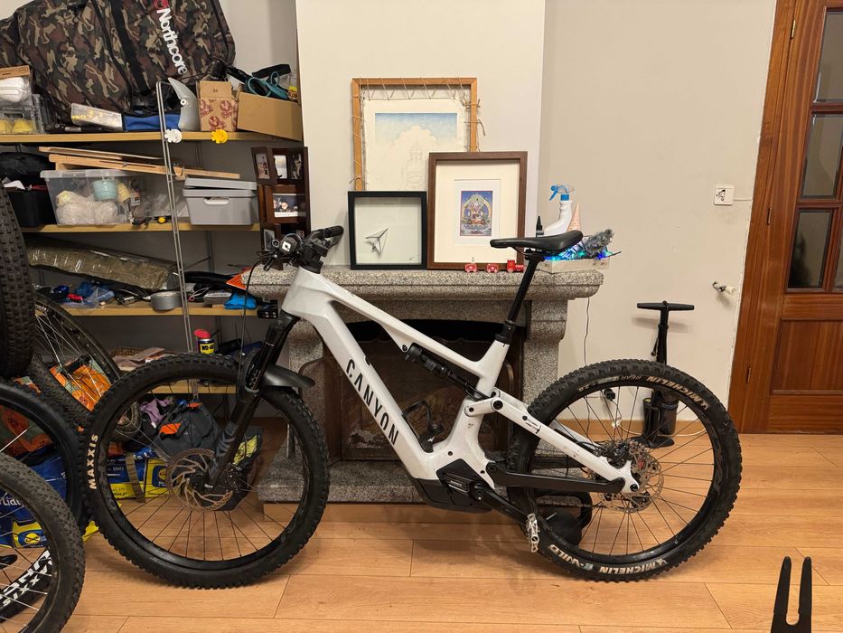 Canyon Spectral:ON CF 7 L - E-MTB Carbono 720Wh