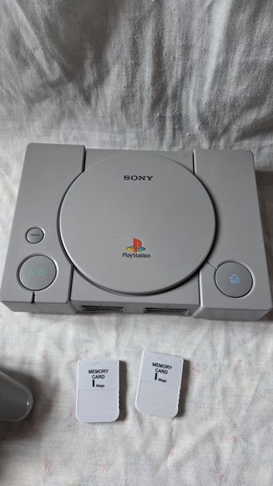PS1 fat com picostation comando e cartões de memória