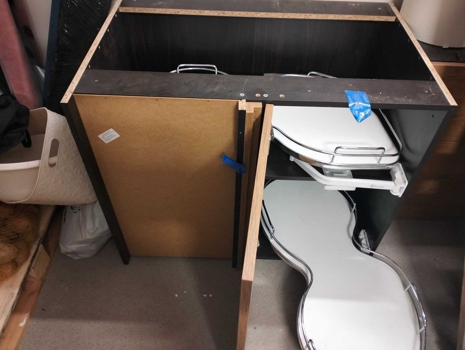 Szafka kuchenna z  karuzelami, okazja!