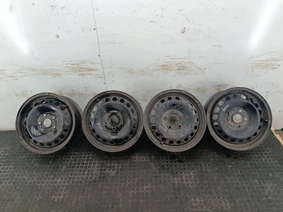 FELGI STALOWE KOMPLET 15 VW GOLF V 1K0601027T