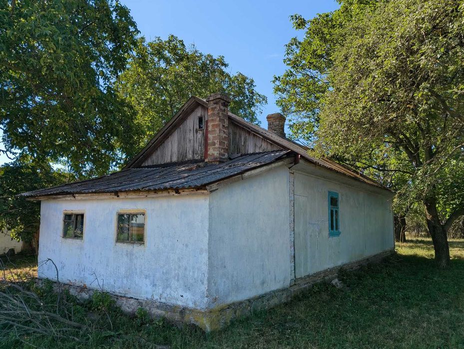 Продається будинок у мальовничому селі Франівка (Симонів), активна частина села