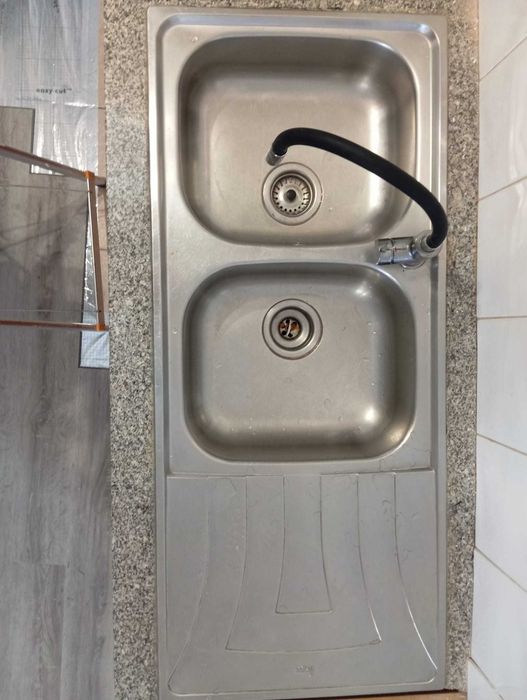 Double-basin kitchen sink474178549638113281