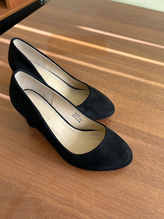 Замшеві туфельки на широку ніжку