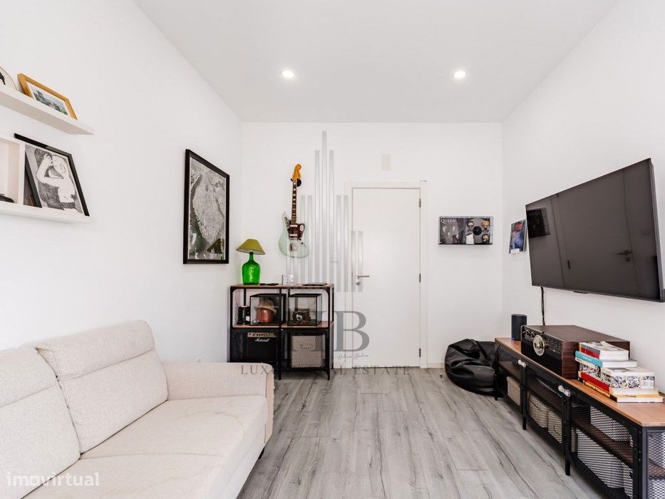 Apartamento T2+1 em Queluz