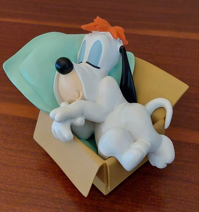 Figura do Droopy em resina.