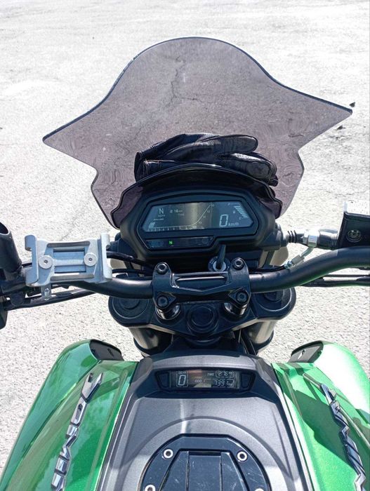 мотоцикл Bajaj Dominar D400 2020