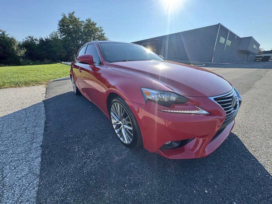 Lexus IS 300      2016