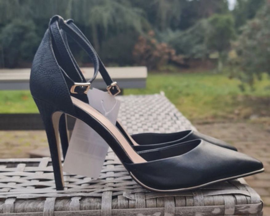 Czółenka damskie na szpilce rozm. 39