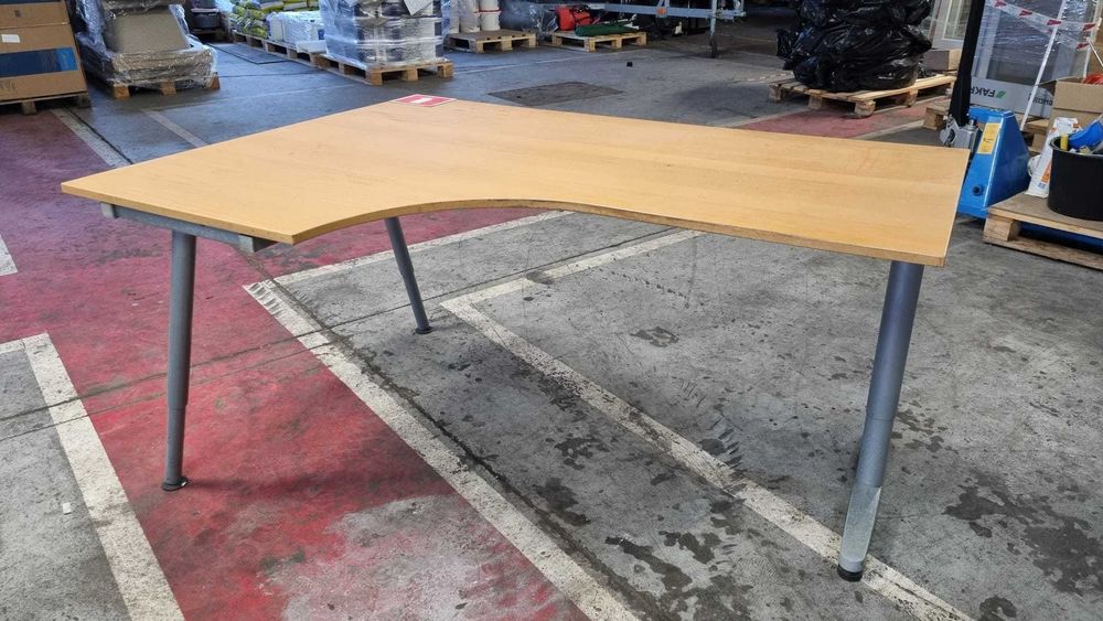 Oddam biurko narożne