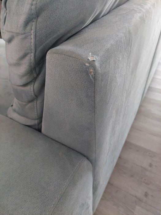 Sofá com chaise longue tons verde