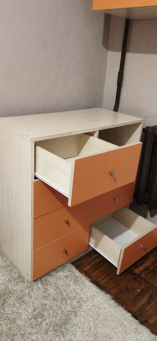 Продам комплект меблів дитячої кімнати