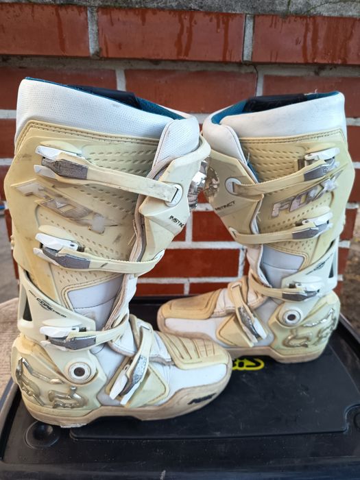 Botas Fox Instinct436414867886592001