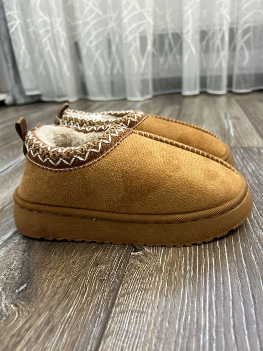 Зимові тапочки уггі чуні взуття ugg