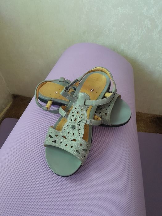 Сандалии женские, 39 размер