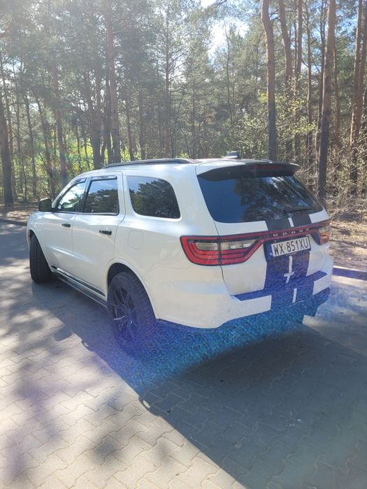 Sprzedam Dodge Durango.