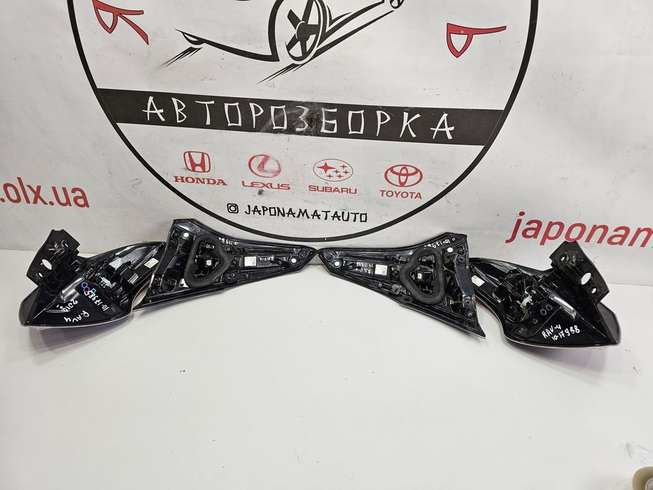 Ліхтарі фонарі задні комплект Toyota RAV 4 2015-2018 р.в. рестайлінг
