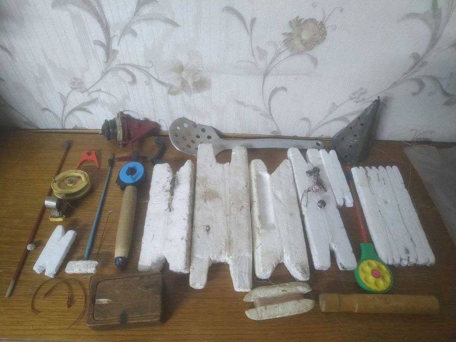 Рыбацкие зимнии снасти (Цена за все 150грн)