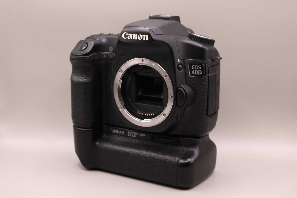 Canon EOS 40D + oryginalny grip BG-E2N + akcesoria + pudełka