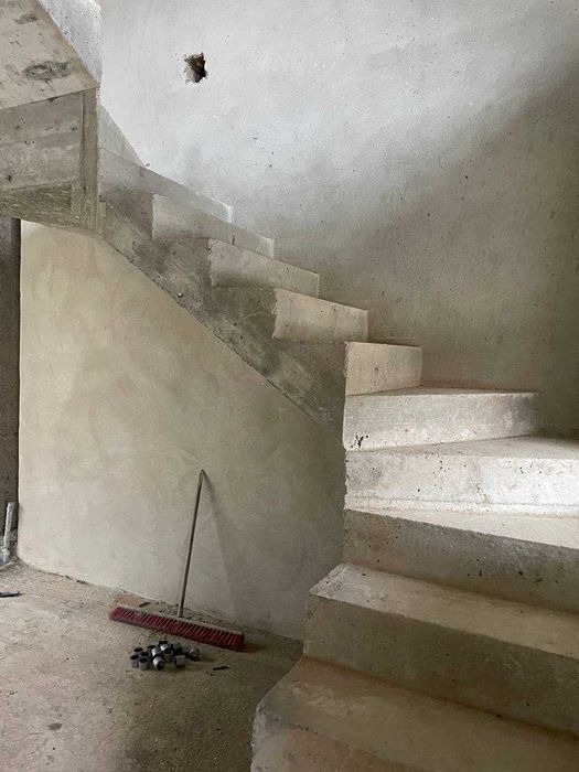 Продаж котеджу біля Подолян,  комунікації підключено