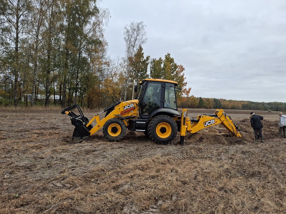 Usługi koparko-ładowarką JCB 3CX. Wywóz urobku.
