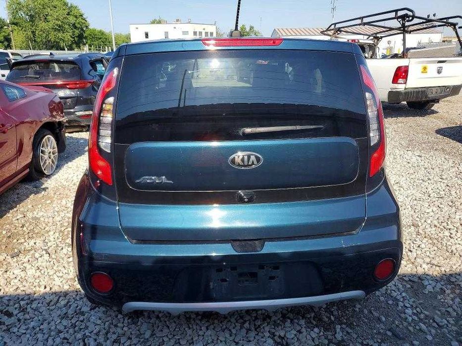 Бампер задній Kia Soul Соул автозапчатини шрот б/в б/у разборка КІА Киа